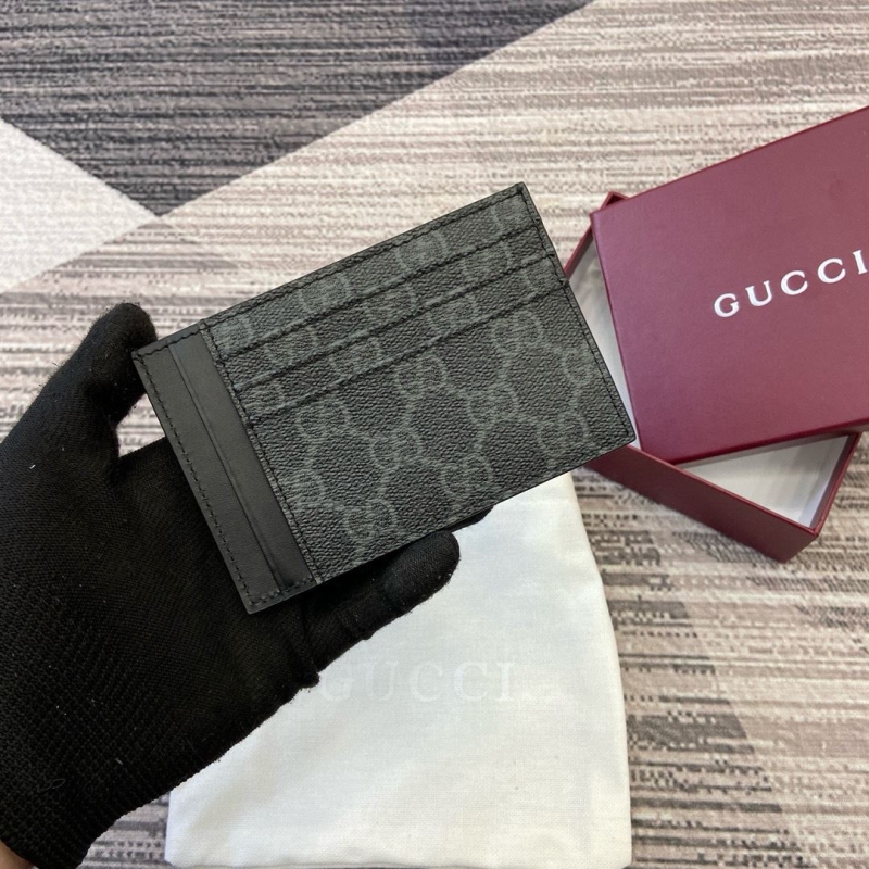 G*u*i wallets & purse